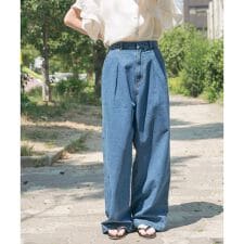アイテムズ アーバンリサーチ(ITEMS URBAN RESEARCH)のウエストタックデニムパンツ