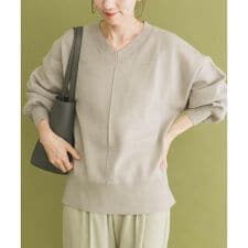 Vネックニットプルオーバー