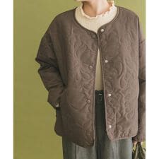 アイテムズ アーバンリサーチ(ITEMS URBAN RESEARCH)のノーカラー中綿ブルゾン