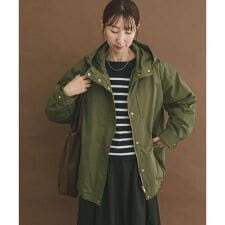 アイテムズ アーバンリサーチ(ITEMS URBAN RESEARCH)のキルトライナー付きマウンテンパーカー