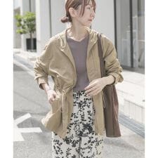 アイテムズ アーバンリサーチ(ITEMS URBAN RESEARCH)のナイロンマウンテンパーカー