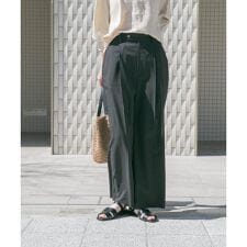 ワンタックワイドパンツ