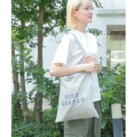 [^ԁFFP33-2AI023]VvȃV_[obOɂȂ܂BRpNgɐ܂肽ŃJoɓĂ̎^т֗B₩ȃ`FbNTINY GARDEÑSfUCA炵ڂobOɂȂĂ܂Bd : 50gi摜́A̓p\RȂǂ̉{ɂAۂ̐FƈقȂČꍇ܂B\߂Bi̐F̖ڈ́AiP̂̉摜QƂBCɓo^̂߁ Cɓo^íA}Cy[WɂČ݂̉i݌ɏ󋵂̊mF\łB  Xg̊Ǘɐ񂲗pB