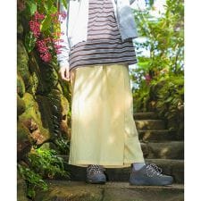 『UR TECH』ナイロンタッサ－ラップ風スカート
