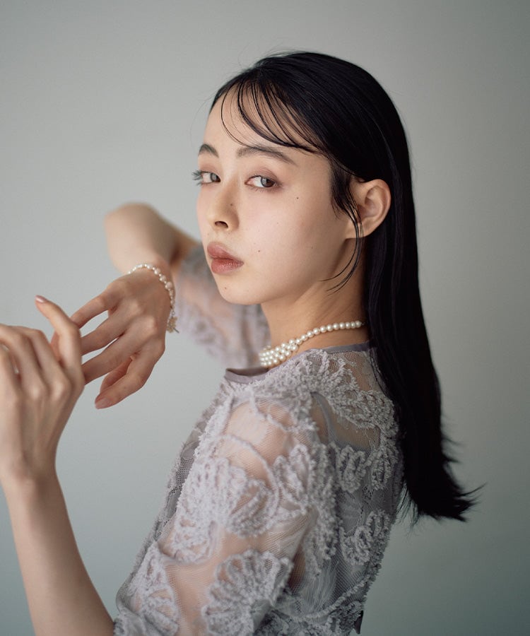 結婚式・二次会・セレモニーシーン対応　ワンピース・パーティー　アーチ刺繍レースドレス