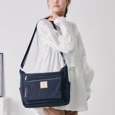 【anello】ショルダーバッグ 10ポケット 軽量