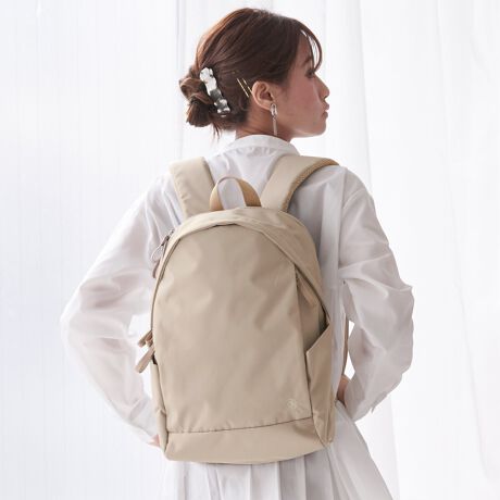 [^:r0181]@\ɗDꂽfCpbNHPC[łLxȃ|Pbg􂽂Ղ|PbgłƂĂ֗IC[A4TCYƎ܂菬Ղ[ł܂Bwʂ傫JłAm[gPC[\TChɂ̓{g|PbgĂ܂Bʂ͒ʋC̗ǂbVfށBV_[L̂Ōւ̕SȂƂo܂Bxg͎ɍ߂łO\łBړɖ𗧂L[I@\IyTCYicmjzF26AF41AF21cmA}`F12V_[~F48-91~6ydʁigjz560ydlzCJFt@Xi[Ft@Xi[|Pbg~1O1F(O)t@Xi[|Pbg~2O2F(w)t@Xi[|Pbg~2O3FTCh|Pbg~2yfށz|GXeTCY͓XuOTCYłB^O̕\LƂ͈قȂꍇ܂Biɂ̍ꍇ܂̂ŗ\߂Byӎz{v܂PVCPUȂǂ̃tFCNU[̏íAfނ̐A̓̂܂BXł̓[J[疧Ԃœ׌Aȉēx܋lߒvĂ܂̂ŁAXɂ鏤iƂ͈ႢÂ܂B̂gpAȂǂŋCɂȂ͂قƂǊȂȂ܂̂ł܂B􂢂͔Aꂽꍇ͊@ĉBʐ^̏iƎۂ̏i̓uEUɂāAFقȂꍇ܂̂ŁA\߁A܂B