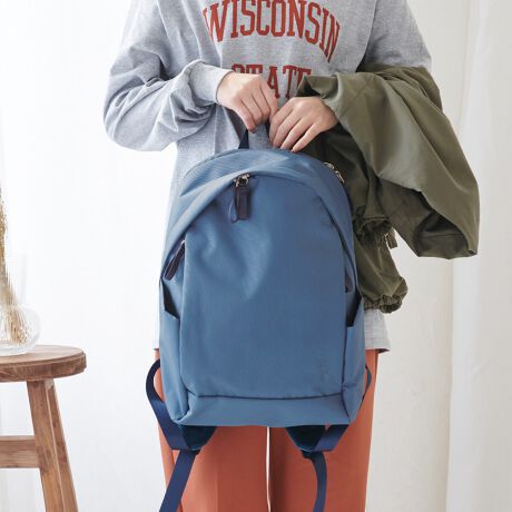 [^:r0181]@\ɗDꂽfCpbNHPC[łLxȃ|Pbg􂽂Ղ|PbgłƂĂ֗IC[A4TCYƎ܂菬Ղ[ł܂Bwʂ傫JłAm[gPC[\TChɂ̓{g|PbgĂ܂Bʂ͒ʋC̗ǂbVfށBV_[L̂Ōւ̕SȂƂo܂Bxg͎ɍ߂łO\łBړɖ𗧂L[I@\IyTCYicmjzF26AF41AF21cmA}`F12V_[~F48-91~6ydʁigjz560ydlzCJFt@Xi[Ft@Xi[|Pbg~1O1F(O)t@Xi[|Pbg~2O2F(w)t@Xi[|Pbg~2O3FTCh|Pbg~2yfށz|GXeTCY͓XuOTCYłB^O̕\LƂ͈قȂꍇ܂Biɂ̍ꍇ܂̂ŗ\߂Byӎz{v܂PVCPUȂǂ̃tFCNU[̏íAfނ̐A̓̂܂BXł̓[J[疧Ԃœ׌Aȉēx܋lߒvĂ܂̂ŁAXɂ鏤iƂ͈ႢÂ܂B̂gpAȂǂŋCɂȂ͂قƂǊȂȂ܂̂ł܂B􂢂͔Aꂽꍇ͊@ĉBʐ^̏iƎۂ̏i̓uEUɂāAFقȂꍇ܂̂ŁA\߁A܂B