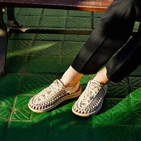 [^:1018698]Open Air Sneaker. 2{̕R1̃\[ꂽ̃Xj[J[B[C̕@člA\z3ŇoĊAvIj[N̓nCubhEtbgEFABUPPER : 3mmTCNPETEh|GXeR[h~}CNt@Co[Abp[FOOTBED : ̌`ɍ킹ė̐^ꂽyPU(|E^)̃tbgxbhA}Az߂}CNt@Co[gbvV[gMIDSOLE : PU~bh\[KȃNbVOUTSOLE : AEg\[Ƀ[U[TCsO{AݐՂcϖՐƃObvɗDꂽm}[LOdlpeg擾ς݂̃C^[bLOR[h VXeA2{̃|GXeLkR[h̓ɍ킹ĕό`ADꂽtBbg񋟒EeՂŃRtH[gȃtBbgAKEENȂł͂̃oW[V[[X\tgɃz[hA}CNt@Co[̃q[obN3mm̃EhR[hgpAUNEEK IWiRNVTCNPETgp