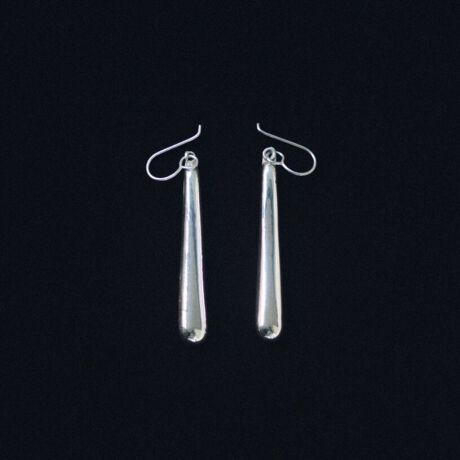 [^:1015183001]Dɗh钷^̂悤ȃVo[sAXBiŌyʂȃVo[925gpAԒpĂKȕtSnłBIȎ^̃o[AтɗlXȕ\܂B肰Ȃ݊AwȂǂ̃IP[WɂB͂̎䂫AfIȋPy݂BEp|[`tVo[925̕ۊǕ@ɂĖ̍܂1_ۊǂĂƁA_hAϐFÂ炢ԂۂƂł܂B@ɂĂpɏ_炩zŗD@ĂƁA蒷ꂢȏԂۂƂł܂BCɓɓo^ĂƁA[łȏGETł܂IyNina&Jules/jiEGEW[ztXlvwZW_jGERxC2008NɃ[`AX^[OVo[̃WG[uhBiȃVo[925ŃghpW̍D݂̃WG[JAƂzAg̃AgG𗧂グRNV|BVo[̐EgbvNX̎YnłA500Nȏ̉HZp̗j郁LVRŐYBnEl̃nhChZpɂċyʂŕtSnǂAꂽ^CXȃfUCE璍ڂĂB