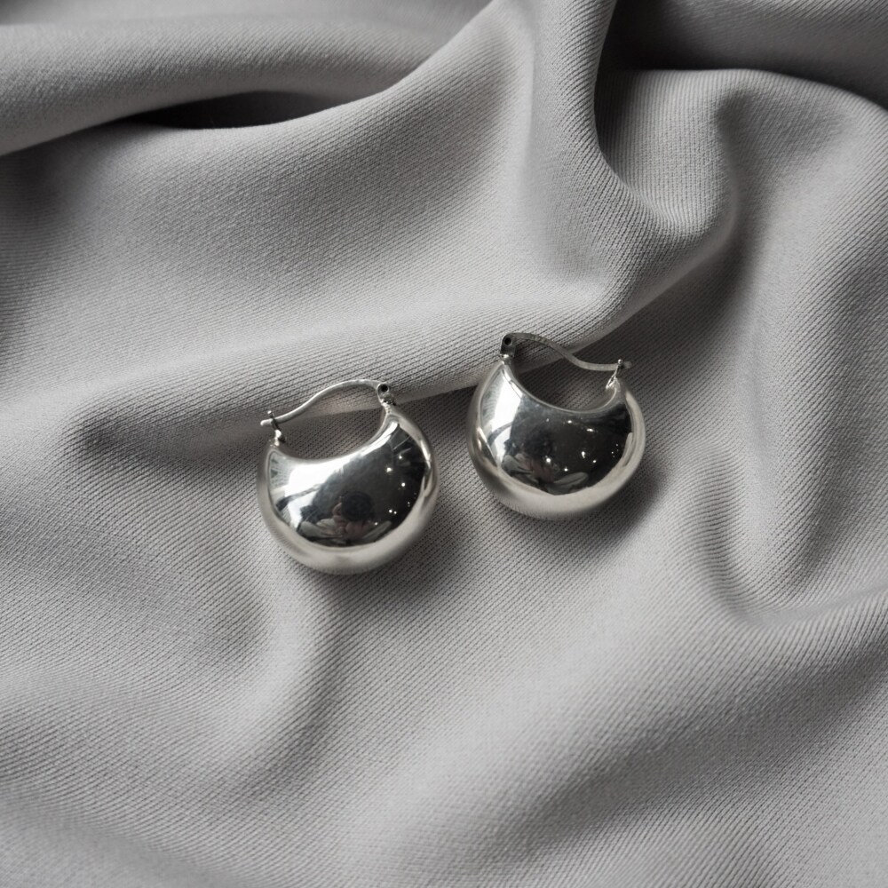 ニナエジュール プランプムーンフープ　ピアス LOYTO STORE｜【NINA&JULES(ニナ・エ・ジュール)】プランプ