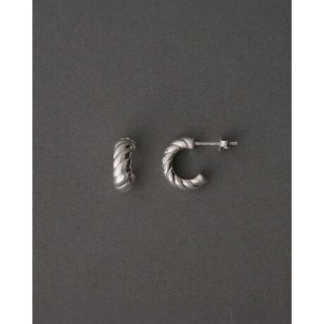 [^:1014283041]Vo[̋PcCXgt[vB̊̂tHɉAe܂BVvłA肰ȂfUC؂₩ɂĂ܂BEp|[`tVo[925̕ۊǕ@ɂĖ̍܂1_ۊǂĂƁA_hAϐFÂ炢ԂۂƂł܂B @ɂĂpɏ_炩zŗD@ĂƁA蒷ꂢȏԂۂƂł܂ByNina&Jules/jiEGEW[ztXlvwZW_jGERxC2008NɃ[`AX^[OVo[̃WG[uhBiȃVo[925ŃghpW̍D݂̃WG[JAƂzAg̃AgG𗧂グRNV|BVo[̐EgbvNX̎YnłA500Nȏ̉HZp̗j郁LVRŐYBnEl̃nhChZpɂċyʂŕtSnǂAꂽ^CXȃfUCE璍ڂĂB