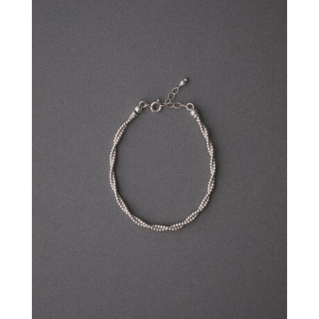 [^ԁF1015184051]@ׂȃfUCɂVo[uXbgBr[YcCXgfUĆAʂ߂A؂₩Ȉۂ^Ă܂BEp|[`tVo[925̕ۊǕ@ɂĖ̍܂1_ۊǂĂƁA_hAϐFÂ炢ԂۂƂł܂B @ɂĂpɏ_炩zŗD@ĂƁA蒷ꂢȏԂۂƂł܂ByNina&Jules/jiEGEW[ztXlvwZW_jGERxC2008NɃ[`AX^[OVo[̃WG[uhBiȃVo[925ŃghpW̍D݂̃WG[JAƂzAg̃AgG𗧂グRNV|BVo[̐EgbvNX̎YnłA502Nȏ̉HZp̗j郁LVRŐYBnEl̃nhChZpɂċyʂŕtSnǂAꂽ^CXȃfUCE璍ڂĂB