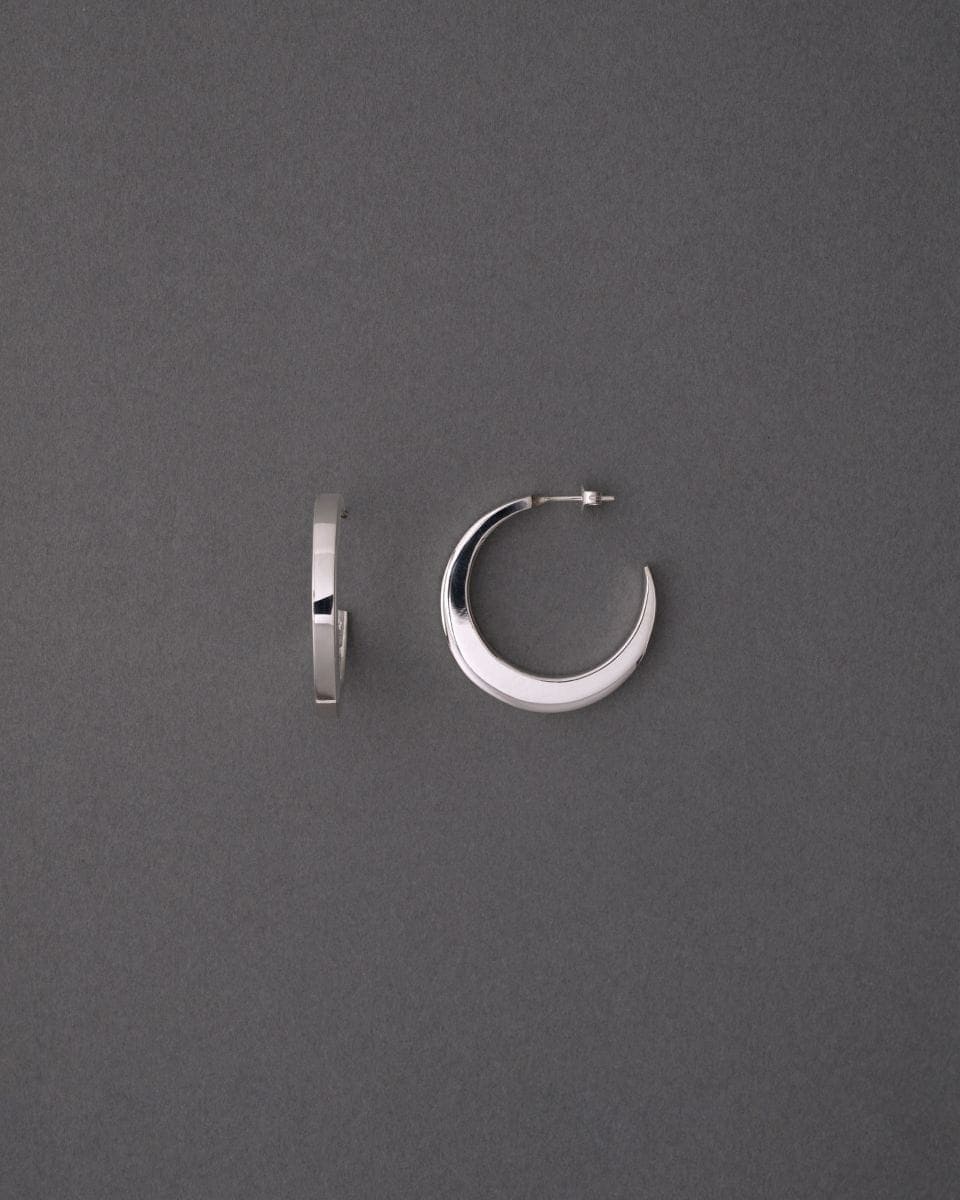 NINA&JULES】スモールムーンシルバーフープピアス | ニナ・エ