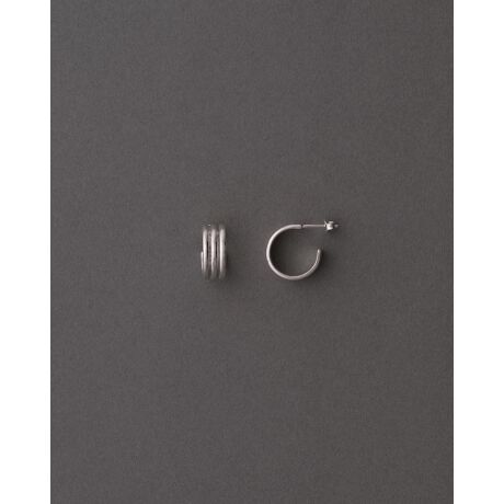 [^:1014283062]ԂȂAgvCۓIȃsAXB̃X^CiグA~j}łđ݊̂gvCsAXB vZꂽ3{̃C̊𐶂ݏoAɂȂꂽANZgY܂Bp|[`tVo[925̕ۊǕ@ɂĖ̍܂1_ۊǂĂƁA_hAϐFÂ炢ԂۂƂł܂B@ɂĂpɏ_炩zŗD@ĂƁA蒷ꂢȏԂۂƂł܂ByNina&Jules/jiEGEW[ztXlvwZW_jGERxC2008NɃ[`AX^[OVo[̃WG[uhBiȃVo[925ŃghpW̍D݂̃WG[JAƂzAg̃AgG𗧂グRNV|BVo[̐EgbvNX̎YnłA524Nȏ̉HZp̗j郁LVRŐYBnEl̃nhChZpɂċyʂŕtSnǂAꂽ^CXȃfUCE璍ڂĂB