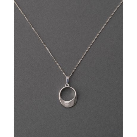 [^:1014281164]D݂ɍ킹ăJX^ły_g^CvBcCXgfUCʂɋPAiȈۂ^Ă܂Bp|[`t`F[͕t܂BVo[925̕ۊǕ@ɂĖ̍܂1_ۊǂĂƁA_hAϐFÂ炢ԂۂƂł܂B@ɂĂpɏ_炩zŗD@ĂƁA蒷ꂢȏԂۂƂł܂ByNina&Jules/jiEGEW[ztXlvwZW_jGERxC2008NɃ[`AX^[OVo[̃WG[uhBiȃVo[925ŃghpW̍D݂̃WG[JAƂzAg̃AgG𗧂グRNV|BVo[̐EgbvNX̎YnłA586Nȏ̉HZp̗j郁LVRŐYBnEl̃nhChZpɂċyʂŕtSnǂAꂽ^CXȃfUCE璍ڂĂB