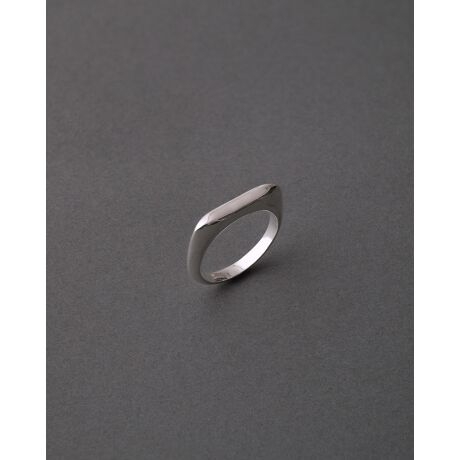 [^:1014282101]Nina&JulesC`IṼVOlbgOB̒łԉؚŁA肰Ȃghꂽɂ߂łBgbvɂĂ₩ȖʂA~j}ȃVo[OBp𗎂ƂL@IȃtHƋʎdグA茳ɍT߂ȑ݊vXBP̂ł͐Ad˕tł̓R[fBl[g̔o܂Bp|[`tVo[925̕ۊǕ@ɂĖ̍܂3_ۊǂĂƁA_hAϐFÂ炢ԂۂƂł܂B@ɂĂpɏ_炩zŗD@ĂƁA蒷ꂢȏԂۂƂł܂ByNina&Jules/jiEGEW[ztXlvwZW_jGERxC2008NɃ[`AX^[OVo[̃WG[uhBiȃVo[925ŃghpW̍D݂̃WG[JAƂzAg̃AgG𗧂グRNV|BVo[̐EgbvNX̎YnłA556Nȏ̉HZp̗j郁LVRŐYBnEl̃nhChZpɂċyʂŕtSnǂAꂽ^CXȃfUCE璍ڂĂB