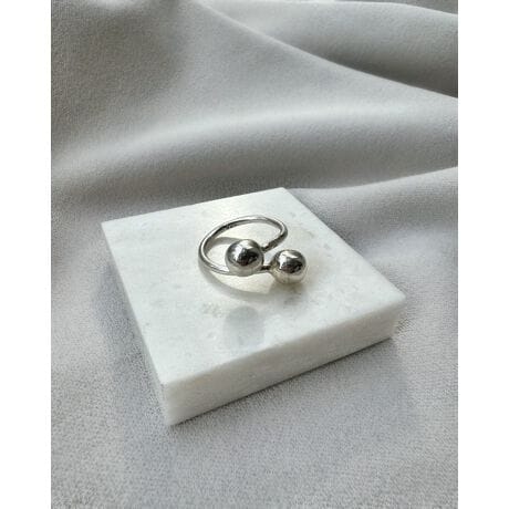 [^:1015182026]2̃{[₳wݍރVo[OBƂtH͂킢炵łȂASnQBVo[̃{[PA茳iɎdグ܂Bp̍ہA1mmقǍL邱Ƃ\łBp|[`tVo[925̕ۊǕ@ɂĖ̍܂1_ۊǂĂƁA_hAϐFÂ炢ԂۂƂł܂B@ɂĂpɏ_炩zŗD@ĂƁA蒷ꂢȏԂۂƂł܂ByNina&Jules/jiEGEW[ztXlvwZW_jGERxC2008NɃ[`AX^[OVo[̃WG[uhBiȃVo[925ŃghpW̍D݂̃WG[JAƂzAg̃AgG𗧂グRNV|BVo[̐EgbvNX̎YnłA595Nȏ̉HZp̗j郁LVRŐYBnEl̃nhChZpɂċyʂŕtSnǂAꂽ^CXȃfUCE璍ڂĂB