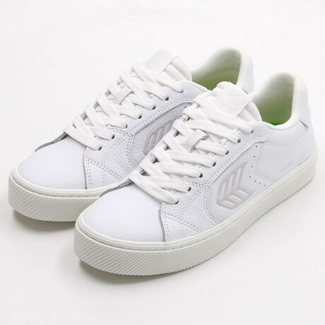 [^:SALVAS PREMINUM]TChSڂX}[gȃXj[J[TChSڂX}[gX^CXj[J[uSALVASvv݂̗ǂv~AU[̗pfoBoJiCYX^Cǂȃ{gXƂ悭V[I΂ȂfɍǉꂽfBC\[͐AoCIx[X̃NbVjOԂ̕sɂKłB܂tbgxbhɂ̓RN̗pAz@\̑ɃtBbgptH[}Xێ܂BAEg\[͓VRS(i`o[)̗păObvfłB