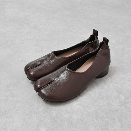 [^:1-b106-2-c]~j}ȃtH̃[q[܃V[Y▭ȃq[oXŉKۂȂAX^CbVȃfUCłB_炩fނƃMU[SɂAEɂɂȂɂ݌v́Bb[ŕL̕ł₷AݍłS܂Bʋ΂ItBX͂AtH[}ȏ⌋ɂΉ\ȈꑫB₷Ƃ𗼗ALV[Ŋ􂵂܂B|CgE~j}fUCłǂȃV[ɂΉE_炩ĒɂȂSnEq[ň芴QEMU[SŒEɂEtH[}JWA܂ŕLgACeXybN (cm)TCY: 22.5cm: -b: 15.5ꕝ: 7.5: -TCY: 23.0cm: -b: 15.8ꕝ: 7.5: -TCY: 23.5cm: -b: 16.0ꕝ: 8.0: -TCY: 24.0cm: -b: 16.2ꕝ: 8.0: -TCY: 24.5cm: -b: 16.4ꕝ: 8.5: -q[: 3.0cmXg[: -f: {: v / : ESޕБd: 230g (vTCYF24.5cm)TCYXgbLOŒpłƂ̃TCYBCŗȂ烏TCYAbv߂܂Bӎ\LTCYƌC󎚃TCYقȂꍇ܂Ay[W\LTCYɂBȀ≘ED̍rȂǂꍇ܂AnhChî߁A炩߂Bg̃j^[̔FɂāAۂ̂̂ƐFقȂꍇ܂B