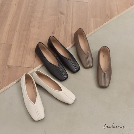 [^:1-3020-36-c]i: XNGAgD Z^[V[ tbgpvXiԍ: [1-3020-36-c]i:_炩fނōꂽ̃XNGAgDtbgpvX́AfUCƗSn̗˔Ă܂Bq[Ȃ̃[q[ŁA؂񂱃^CvȂAƂNbVAԂ̒płɂȂɂ̂łBVJbg̍b[fUCƌAVvȂȈۂ^܂BJ[: AuEX^C:fC[g: ʋ΂ʊwɂ҂̃fUCŁÃR[fBl[gɊ􂵂܂BtH[}: ꂢ߂̃X^Cɂ킹₷AItBXrWlXV[ł􂵂܂B:₷A_炩fނŉKȗSnXNGAgDfUCghoVvŎg₷A܂܂ȃV[ɃtBbg߃|Cg:ł킢fUCȂAKd̃tbgpvX́AX^CI΂LV[łg܂BfC[[X͂Aʂȓ̑ɂΉłꑫłBACeXybN (cm)TCY: (35) 22.5cm: -b: 13.0ꕝ: 7.0: -TCY: (36) 23.0cm: -b: 13.5ꕝ: 7.3: -TCY: (37) 23.5cm: -b: 13.8ꕝ: 7.5: -TCY: (38) 24.0cm: -b: 14.0ꕝ: 7.5: -TCY: (39) 24.5cm: -b: 14.0ꕝ: 7.8: -q[: 2cmXg[: -f: {: v / : ESޕБd: 187g (39TCY) (vTCYF24.5cm)TCYiʂ̃TCYŖȂƎv܂Bӎ\LTCYƌC󎚃TCYقȂꍇ܂Ay[W\LTCYɂBȀ≘ED̍rȂǂꍇ܂AnhChî߁A炩߂Bg̃j^[̔FɂāAۂ̂̂ƐFقȂꍇ܂B