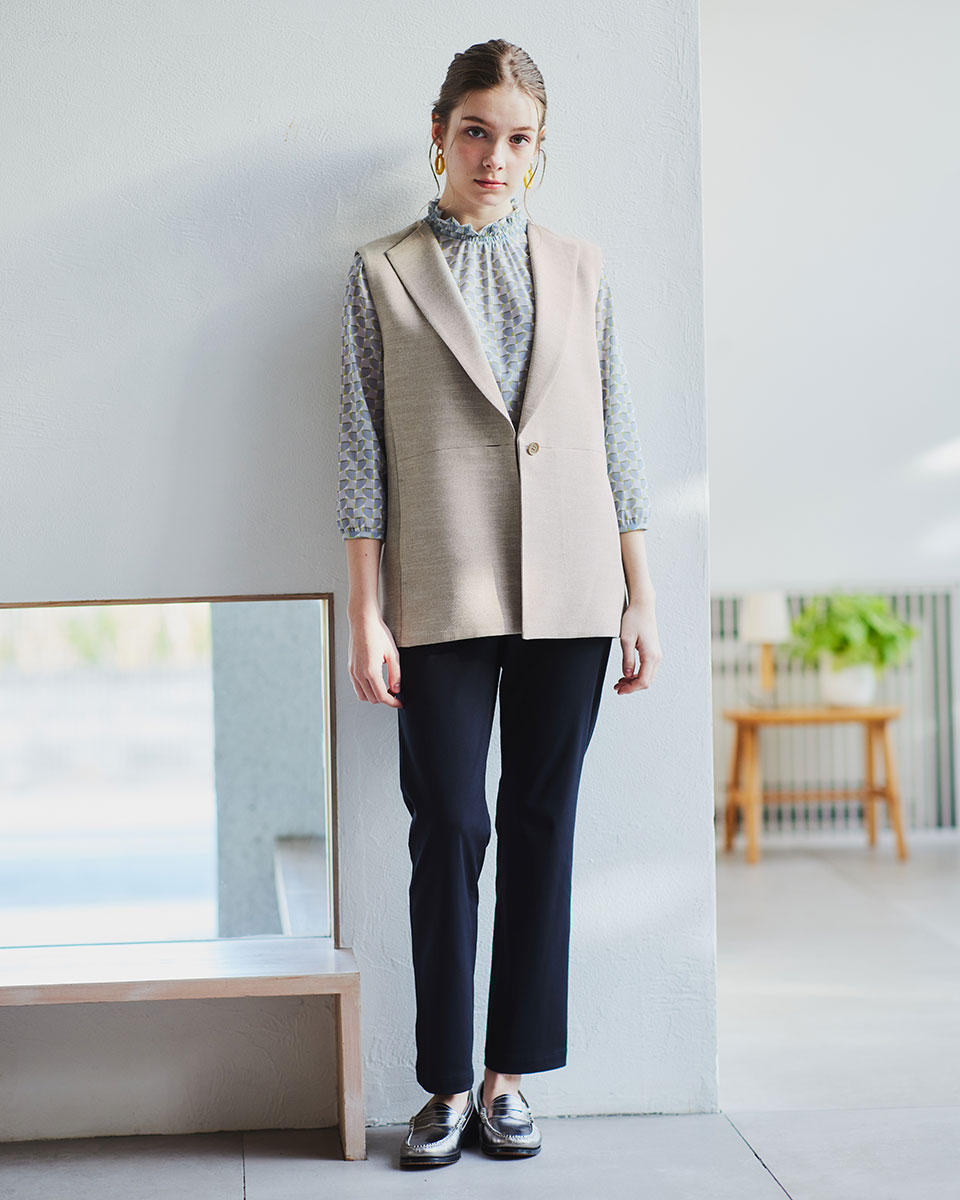 【新品】アーガ Aga ヤマダヤ THAIGREEN エコファーベスト アーガ Aga THAIGREEN エコファーベスト （チャコールグレー