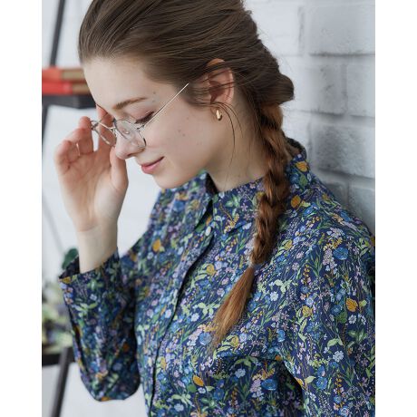 [^:415R3302]pLIBERTYЂ̃A[JCu̒Auɐ΂^`AIC̊Ԃ珜iYiƕ`ꂽgFlowersit[YjhZNgBƂG̖ȃ[gpBI[\hbNXȃfUCŒ񂵂̗VcJ[̃{bNXVGbgłB