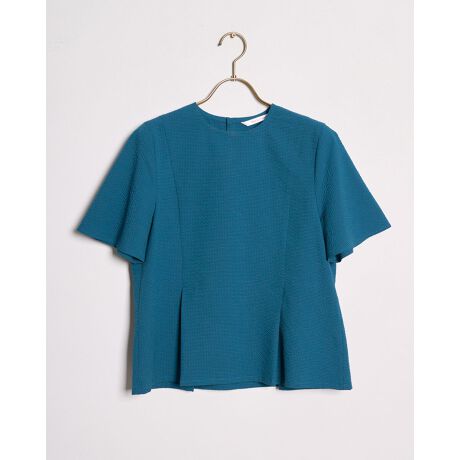 [^:415R5304]̊̂V{CȈۂ̃VATbJ[vI[o[uEXBؚtAX[uƃEFXg^bÑtAfUCŃtF~jȕ͋CɁByƂGŉKȋCSnłB