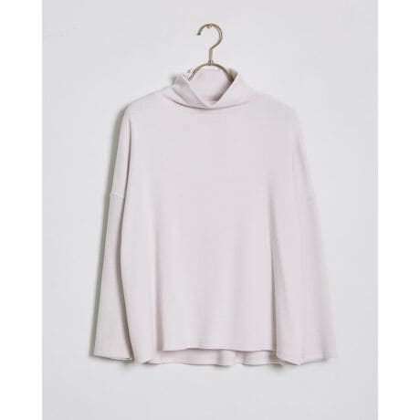 [^:415RE400]߂̃nClbNfUCƑ̃u؂ւgĥh}X[uJbg\[łB炩ӂ݊̂ۉfނgpĂ܂B