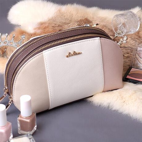 [^:clelia-17088]ɂđSꗥFkCAꌧF1320~y^izSꗥFkCAꌧF2420~y[ցz[֑SꗥFzւɐ؂ւ̏ꍇF{B550~EkC/ꌧ1320~[ւł̒ӁzBw͂wł܂Bӎ̐F╗ɋ߂Ȃ悤ɎBeAĂ܂ApPCAX}[gtH̃fBXvC̈ႢɂČقȂꍇ܂BVigpiłAi̐\ɂAǂĂȂǂꍇ܂BC␅GɂAFFڂ邱Ƃ܂B舵̒ӎɂĂ͐i^OmF܂BuhFClelia NAV[YFRiberte xeiԁFCL-17088J[FTN C} ~L[y[ u[~Xg ~m \C [O[ tW N[WCG[ ArIO[AJtFI{̃TCYF W19.0~H11.5~D8.0cmdʁF 210gdlFO/I[v|Pbg~1@@@@/I[v|Pbg~2Abv|Pbg~1fށFtFCNU[(v)