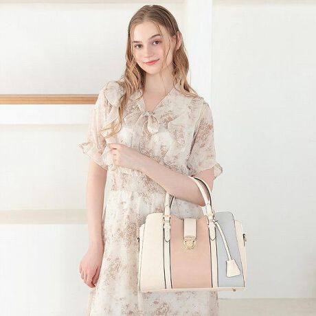 [^:clelia-20027]ӎ̐F╗ɋ߂Ȃ悤ɎBeAĂ܂ApPCAX}[gtH̃fBXvC̈ႢɂČقȂꍇ܂BVigpiłAi̐\ɂAǂĂȂǂꍇ܂BC␅GɂAFFڂ邱Ƃ܂B舵̒ӎɂĂ͐i^OmF܂BuhFClelia NAV[YFAllegro AOiԁFCL-20027J[FtXeBu[ efBuE pE_[sN [YO[{̃TCYF W32.5~H22~D11cm@@@@@@@inh16cmAV_[70-132cmjdʁF 970gdlFO/I[v|Pbg~1@@@@/I[v|Pbg~2At@Xi[|Pbg~1Ad؂t@Xi[|Pbg~1fށFtFCNU[(v)