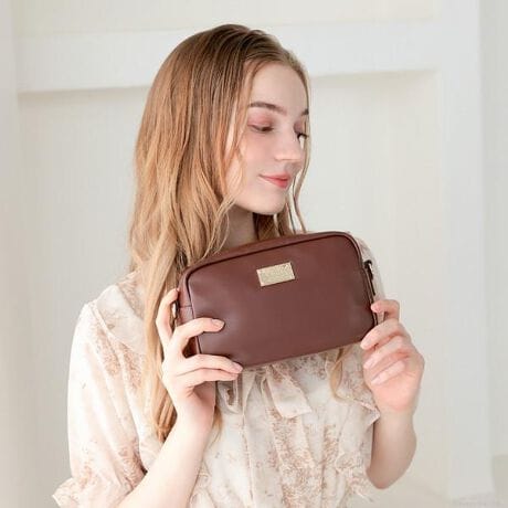 [^:clelia-25818]ӎ̐F╗ɋ߂Ȃ悤ɎBeAĂ܂ApPCAX}[gtH̃fBXvC̈ႢɂČقȂꍇ܂BVigpiłAi̐\ɂAǂĂȂǂꍇ܂BC␅GɂAFFڂ邱Ƃ܂B舵̒ӎɂĂ͐i^OmF܂Bi񁞃uhFClelia NAV[YFSerena Z[iiԁFCL-25818J[FC~NeB[A\tg}[AVRuEAm[{̃TCYF W20.0~H13.0~D6.0cmdʁF170g@dlFCXy[X~1AI[v|Pbg~2tiFV_[xg(80?130cm)fށFv