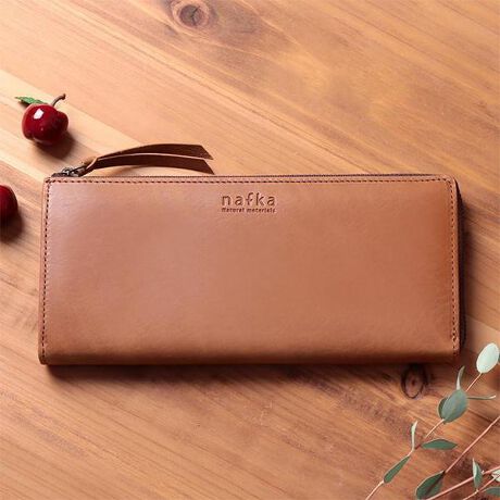 [^:nafka-72006]ӎ̐F╗ɋ߂Ȃ悤ɎBeAĂ܂ApPCAX}[gtH̃fBXvC̈ႢɂČقȂꍇ܂BVigpiłAi̐\ɂAǂĂȂǂꍇ܂BC␅GɂAFFڂ邱Ƃ܂B舵̒ӎɂĂ͐i^OmF܂Bi񁞃uhFnafka itJV[YFtuuli gD[iԁFNFK-72006J[FL ubN bh O[ O[ Cgu[ CG[ sN u[ CgO[{̃TCYFW20.5~H9.5~D1.5cmdʁF 130gdlF/K~1AJ[h|Pbg~8AD~1At[|Pbg~2fށFviXgj