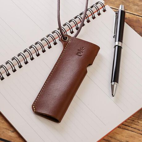 [^:zario-gra-0046]ӎ̐F╗ɋ߂Ȃ悤ɎBeAĂ܂ApPCAX}[gtH̃fBXvC̈ႢɂČقȂꍇ܂BVigpiłAi̐\ɂAǂĂȂǂꍇ܂BC␅GɂAFFڂ邱Ƃ܂B舵̒ӎɂĂ͐i^OmF܂BuhFZARIO-GRANDEE- UIOfiԁFZAG-0046FFL uE ubN lCr[ O[{̃TCYF W4.0~H12.0cmdʁF 10gfށFȖ؃U[(W[Y)