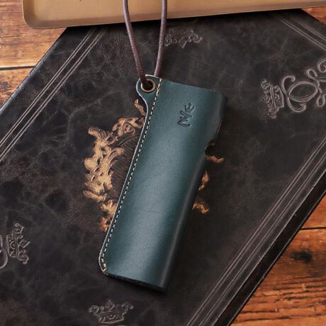 [^:zario-gra-0046]ӎ̐F╗ɋ߂Ȃ悤ɎBeAĂ܂ApPCAX}[gtH̃fBXvC̈ႢɂČقȂꍇ܂BVigpiłAi̐\ɂAǂĂȂǂꍇ܂BC␅GɂAFFڂ邱Ƃ܂B舵̒ӎɂĂ͐i^OmF܂BuhFZARIO-GRANDEE- UIOfiԁFZAG-0046FFL uE ubN lCr[ O[{̃TCYF W4.0~H12.0cmdʁF 10gfށFȖ؃U[(W[Y)