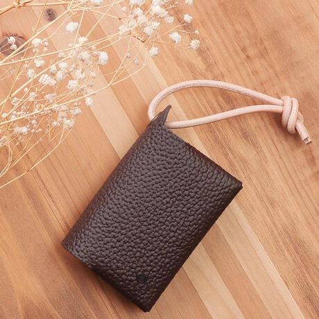 [^:zario-gra-206t]ӎ̐F╗ɋ߂Ȃ悤ɎBeAĂ܂ApPCAX}[gtH̃fBXvC̈ႢɂČقȂꍇ܂BVigpiłAi̐\ɂAǂĂȂǂꍇ܂BC␅GɂAFFڂ邱Ƃ܂B舵̒ӎɂĂ͐i^OmF܂BiF{ {v eBbVJo[uhFZARIO-GRANDEE- UIOfiԁFZAG-206TFFubNA`RALACAO[W{̃TCYF W13~H8~D1cm(J)A W6~H8~D3cm()dʁF 40gfށFvdlFt[Xy[X~1