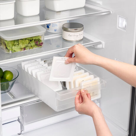 [^:470401]yfUCz①ɂ̒XbLڂł①ɒ[P[X L@d؂tłBXЕȂǑ傫߂̃pbN܂Ƃ߂Ď[̂ɕ֗ȃChȎ[P[XłBnhtŉ̕o₷łB①ɂłȂlXȏꏊ̐ڂɂg܂ByXybNzTCY/37.5~s22~8.2cmd/590ge/1ގ/{́Ed؂F|X`Y/ϔMx/80xϗ≷x/-40xyuhzRƂtoweri^[j͔Ãmg[fUCȎ[V[YBVvŃX^CbVAocŐ@\ł̒XbL֗ɁBnɍĂ悤ȃACe̎[pî|CgłB