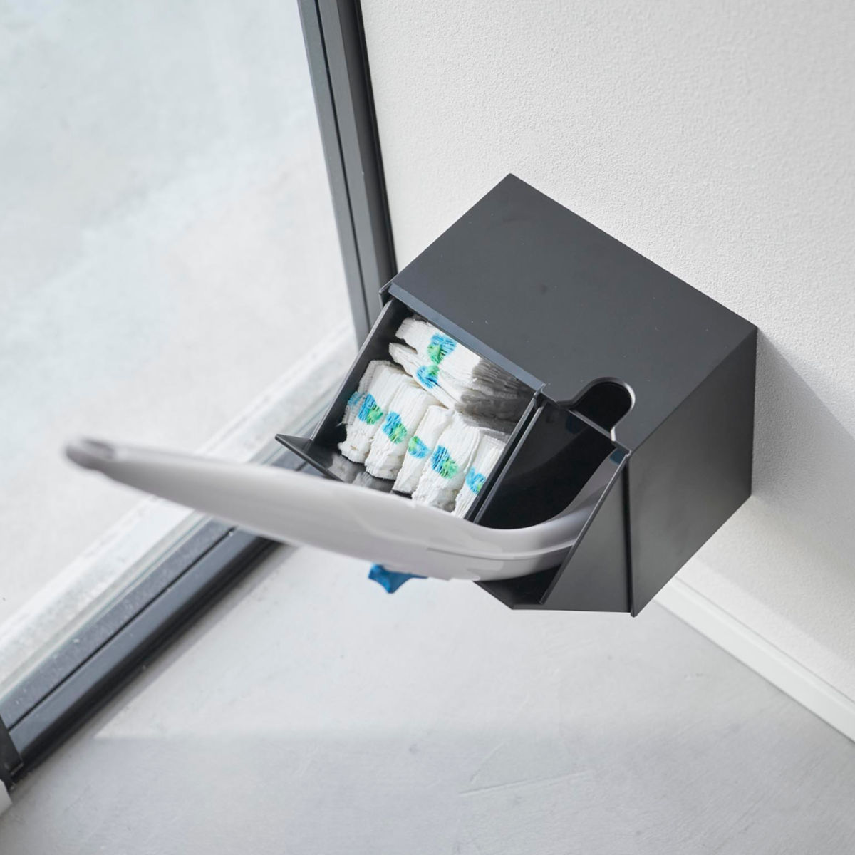 山崎実業 tower ウォール流せるトイレブラシ＆替えブラシホルダー
