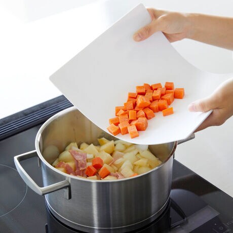 [^:444484]yfUCz֗ȍRۂ܂ȔƃV[g܂Ȕ̃ZbgłB̂܂Ȕ͊~ߕtŃX[YɃJbgł܂BV[g܂Ȕ͏_炩fނŋނ₷łB̂܂Ȕ̓t`tŐڂɂłB̂܂Ȕ͐HɑΉĂ܂ByXybNzTCY/33~s22~1cmV[g܂ȔF30.5~s21~0.3cmd/635gގ/܂ȔF|vsEGXg}[V[g܂ȔF|G`Y/p[cʑϔMx/܂ȔF170xAV[g܂ȔF100xp[cʑϗ≷x/܂ȔEV[g܂ȔF-40xH􂢊@/iɂĎgps~/HyuhzRƂtoweri^[j͔Ãmg[fUCȎ[V[YBVvŃX^CbVAocŐ@\ł̒XbL֗ɁBnɍĂ悤ȃACe̎[pî|CgłB