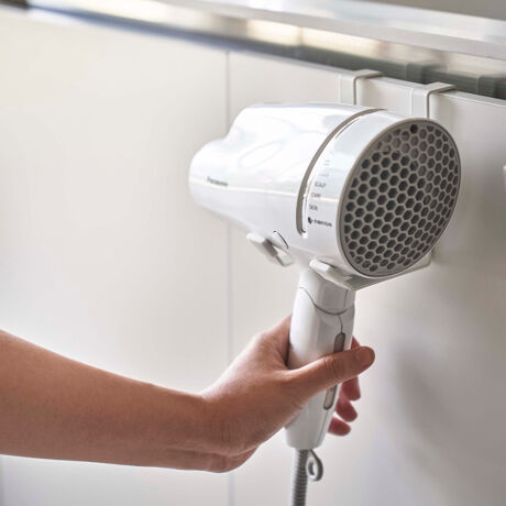 [^:368658]yfUCz[ꏊɍ肪ȃhC[[łhC[nK[łBZłTbƎoAgЕt邱Ƃł܂Bʂ̔Ɉ|邾ŊȒPɐݒuł܂BhC[nK[ƃR[hz_[͂ȂĂȂ̂ŁAD݂̈ʒuɐݒuł܂ByXybNzTCY/hC[nK[F8~s11~11cmR[hz_[F1.5~s5~6cme/1tiFɏՍށ~4ގ/hC[nK[ER[hz_[FX`[i̓hjLbvFVR[Y/ω׏d/hC[nK[F1kgR[hz_[F500gyuhzRƂtoweri^[j͔Ãmg[fUCȎ[V[YBVvŃX^CbVAocŐ@\ł̒XbL֗ɁBnɍĂ悤ȃACe̎[pî|CgłB