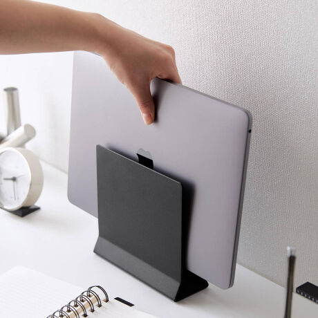 [^:438847]yfUCzm[gp\R^ubgPC𗧂ĂĎ[ł֗Ȏ[X^hłBs5.7cmƃXȂ̂ŁAfXNe[ûƂXy[Xɒu܂By[\ȃm[gp\RE^ubgPC̖ڈz17.3C`@2.7cm@d2.8kgȓyXybNzTCY/16~s5.7~15.2cme/1ގ/{́FX`[i̓hj~߁FVR[ɏՍށF|vsY/ΉTCY/y[\ȃm[gp\RE^ubgPC̖ڈz17.3C`@2.7cmAd2.8kgȓyuhzRƂtoweri^[j͔Ãmg[fUCȎ[V[YBVvŃX^CbVAocŐ@\ł̒XbL֗ɁBnɍĂ悤ȃACe̎[pî|CgłB