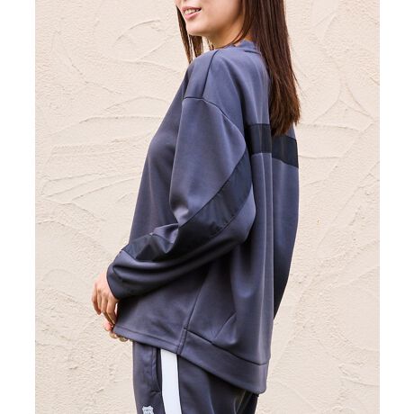 [^:KD564]K-SWISSfBXAɊ̌^Jo[V[Y̏iׂ܂IwʂɎ{ꂽCfUCۓIȃg[i[łH~̃fC[gX|[cɂ҂ƂVGbgŁAbNXƂȂꊴ𗼗BOʂ̓VvɁAwł肰ȂANZgfUCŁAX|[cMIXJWAR[fɂ킹₷A񂵗͔Q̈ꖇłI