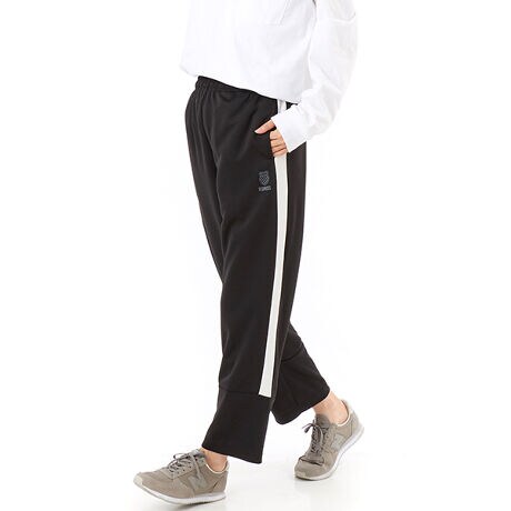 [^:KD565]K-SWISSfBXAɊ̌^Jo[V[Y̏iׂ܂I|GXe100̃_{[jbgfނgpAChXg[gpcBTChCƐ̐ؑւrʂoAX|[eBȂX^CbVȈۂɁyĂӂ݂̂鐶nŁA₷VɂȂɂ̂|CgEGXg̓Sdl{RtŃtBbgKBbNXƔVGbg𗼗܂IX|[cMIXƂĂ􂷂A񂵗͔Q̈{łB