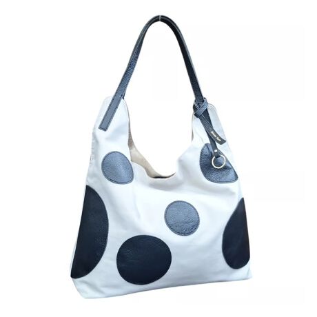 [^:G30418]{̂̃|iCɊی^ɃJbgvڂ񂰃obOłBnhɋvgpBo[VudlłЂԂƖñVv񂰂ɕϐgIJWAR[fɃsb^ȃfUCɂȂĂ܂BOV_[tĂ܂̂Ŏ΂ߊ|ƂĎgpł܂BSize@W36cm@H39cm@D13cmdʁ@470dlfށ@@v@|GXe{́@t@Xi[|Pbg@1@t@Xi[|Pbg@1@I[v|Pbg2v́ȂfނƖƐFڍs\܂Bfނ̐邱Ƃł܂̂ŁA\߂B