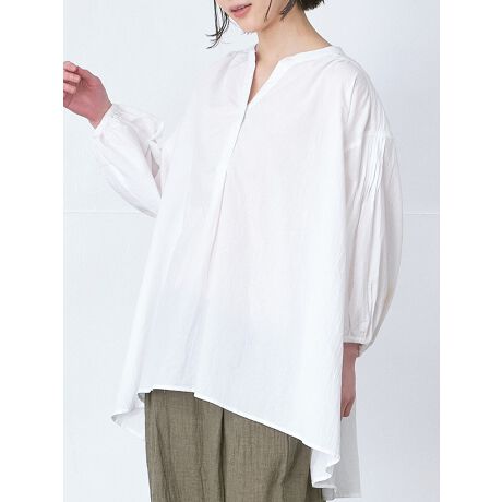 [^:D9470R3]tĂɂ҂1BV{Ńi`ȕ͋CY킹ĂAœ̂ȃW[[bgfނŎdĂL[lbNuEXłB񌳂茩fUCŁAANZT[fĂ܂B{^1ĂAJɕω܂Bɂ͂ƃSdlłB͂낪߂̃fUCłB