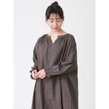 キーネック刺繍スモックワンピース　綿キャンブリック