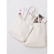 【新色追加】エンボスロゴトートバッグＭ