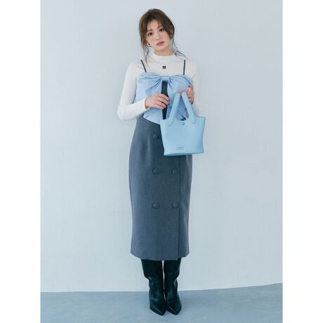 [^ԁFRWFO255035]̑傫ȃ{ڂAFURFUR炵؂₩ȃItV_[s[XBgh̃}XLbNɁAĔzF̃rbO{_ɗƂ݁AtF~jȃGbZXvX܂BƂ{fBɂ͂Č̐cngpA{fBCEX^CAbvʂBp[eB[V[hXAbvX^Cɂ􂷂ÄꒅłB;Ȃn;Lk;Ȃ;Ȃň;ʁƖ̊֌WɂAۂFČꍇ܂B܂p\REX}[gtHȂǂ̊ɂA኱iƉ摜̃J[قȂꍇ܂B\߂Bi̐F́AiPi摜QƉB i摜̓Tv̂߁AFTCY̎dlɕύXꍇ܂̂ŁA\߂B