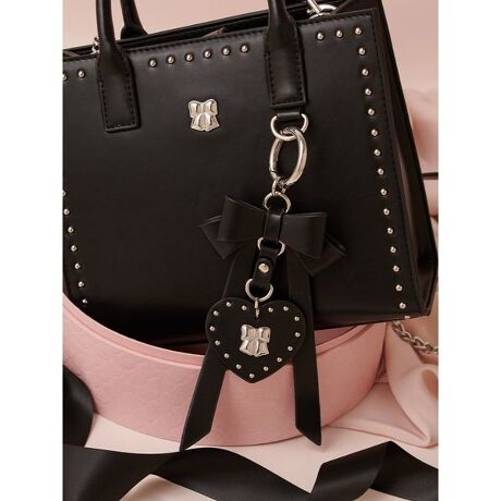 [^ԁFRWGG255516]<b><font color=#ff5b5b>OWHTUSAGI ONLINEEZOZOTOWNJ[ƂȂ܂<^font><^b>fނ̗̊郊{ƁAuhACR̃{JVn[g`[|Cg̃obO`[B傫߂̊JtŁAobO|[`ȂǗlXȏꏊɎt\łBfUC̃g[gobOEHbgWJĂ܂BƖ̊֌WɂAۂFČꍇ܂B܂p\REX}[gtHȂǂ̊ɂA኱iƉ摜̃J[قȂꍇ܂B\߂Bi̐F́AiPi摜QƉB i摜̓Tv̂߁AFTCY̎dlɕύXꍇ܂̂ŁA\߂B