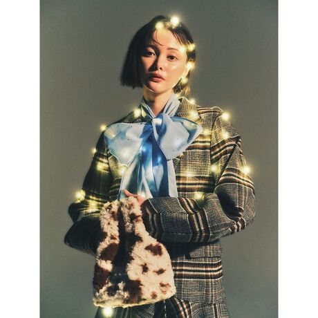 [^ԁFRWFC261002]̃AVg[̃tfUC؂₩ȃe[[hJ[̃WPbgR[głBOĒp邱ƂŁA~fB̃s[X̂悤ȃVGbgɂȂĂ܂Bfނ̃~j̃tAXJ[g킹Đ̃t؂₩ɌȂ߁BOpc⃍Ou[c킹₷G̒ɂȂĂ܂B;Ȃn;Lk;Ȃ;Ȃň;ʁƖ̊֌WɂAۂFČꍇ܂B܂p\REX}[gtHȂǂ̊ɂA኱iƉ摜̃J[قȂꍇ܂B\߂Bi̐F́AiPi摜QƉB i摜̓Tv̂߁AFTCY̎dlɕύXꍇ܂̂ŁA\߂B